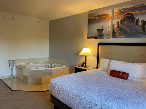 Days Inn & Suites by Wyndham Lakeland - image 14