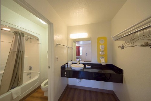 Motel 6-Lakeland FL - image 24