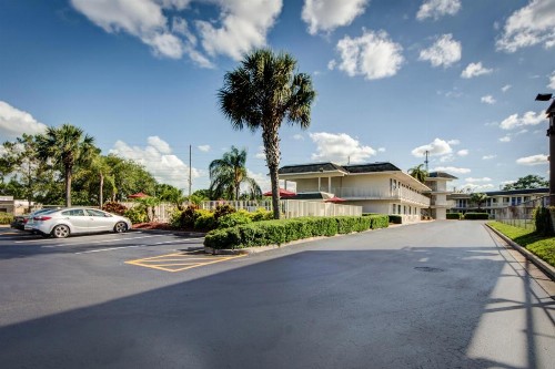 Motel 6-Lakeland FL - image 33