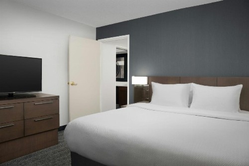 Courtyard by Marriott Lakeland - image 33