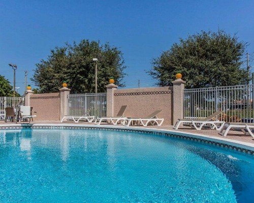 Comfort Inn & Suites Lakeland North I-4 - image 37