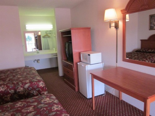 Westmont Inn - Lakeland - image 11