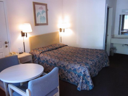 Westmont Inn - Lakeland - image 13
