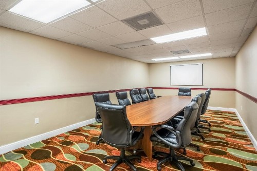 Quality Inn Lakeland North - image 36