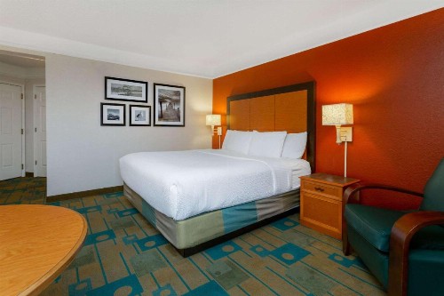 La Quinta by Wyndham Lakeland West - image 3