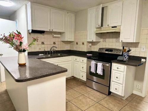 Stayable Suites Lakeland - image 7