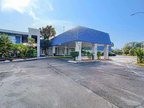Stayable Suites Lakeland - image 2