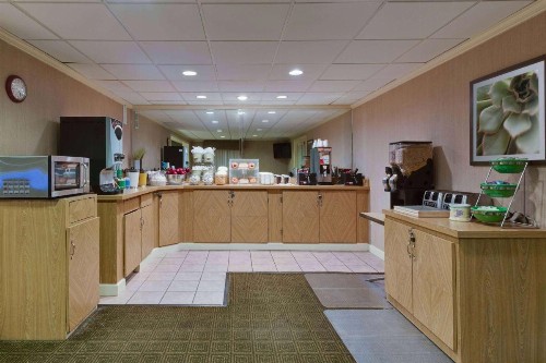 La Quinta by Wyndham Lakeland East - image 10