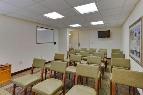 La Quinta by Wyndham Lakeland East - image 5