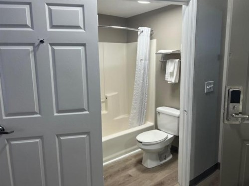 Baymont by Wyndham Lakeland - image 20