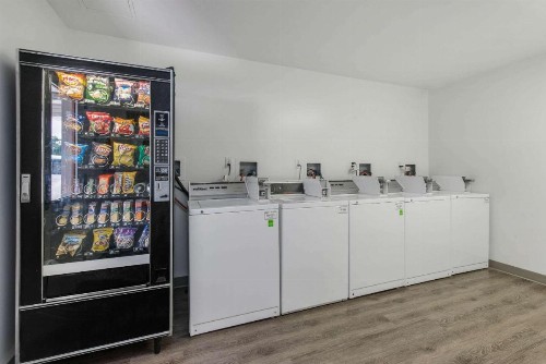 Suburban Extended Stay Hotel Lakeland North I-4 - image 11