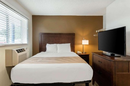 Suburban Extended Stay Hotel Lakeland North I-4 - image 26