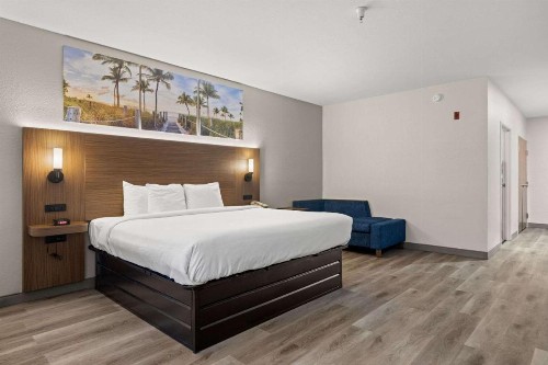 Sleep Inn & Suites Lakeland I-4 - image 24