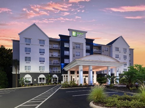 Holiday Inn Express & Suites Lakeland North I-4 an IHG Hotel