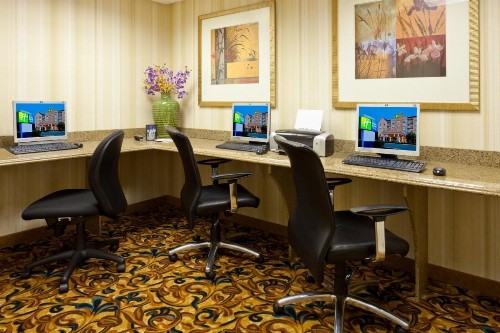 Holiday Inn Express & Suites Lakeland North I-4 an IHG Hotel - image 48