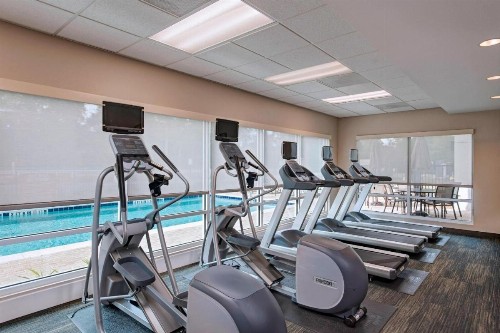 TownePlace Suites by Marriott Lakeland - image 22