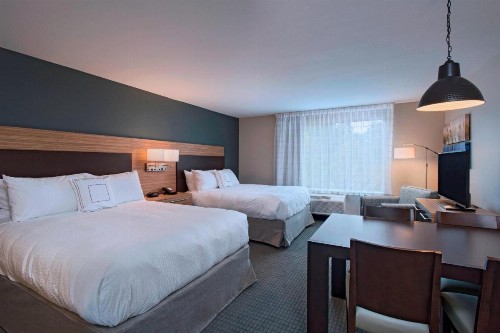 TownePlace Suites by Marriott Lakeland - image 29