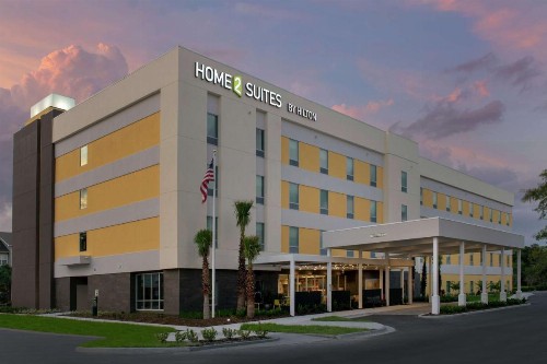 Home2 Suites By Hilton Lakeland - image 2