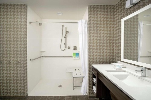 Home2 Suites By Hilton Lakeland - image 22