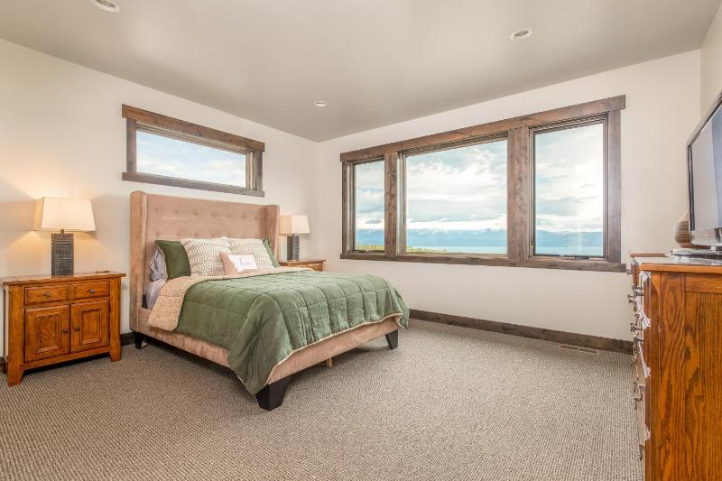 Peaceful Bay Getaway - image 4