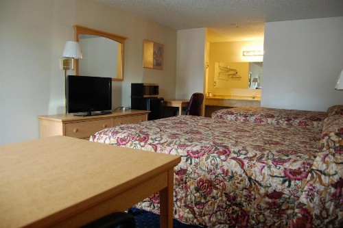 Western Inn Lakewood - image 13