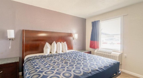 Westerner Motel - image 14