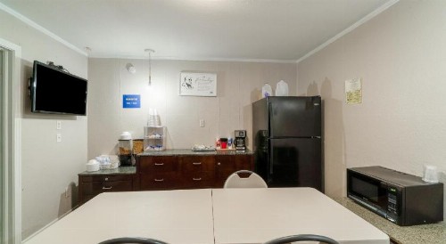 Westerner Motel - image 4