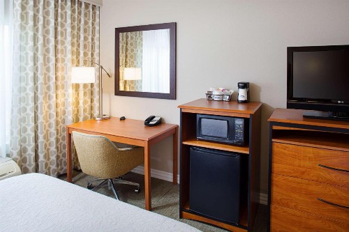 Hampton Inn & Suites Lancaster - image 23
