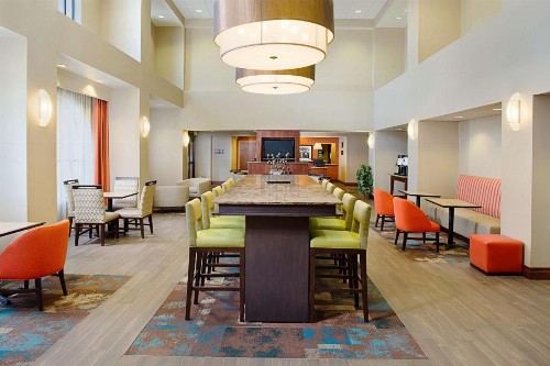 Hampton Inn & Suites Lancaster - image 7