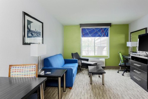 Holiday Inn Express Lancaster an IHG Hotel - image 15