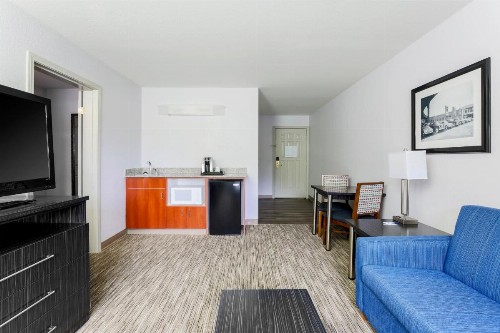 Holiday Inn Express Lancaster an IHG Hotel - image 21