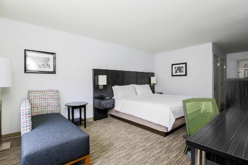 Holiday Inn Express Lancaster an IHG Hotel - image 7