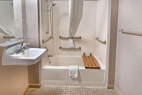 Motel 6-Lancaster CA - image 19