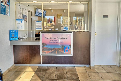 Motel 6-Lancaster CA - image 21