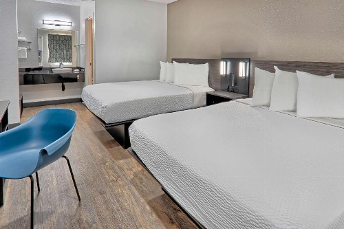 Motel 6-Lancaster CA - image 6