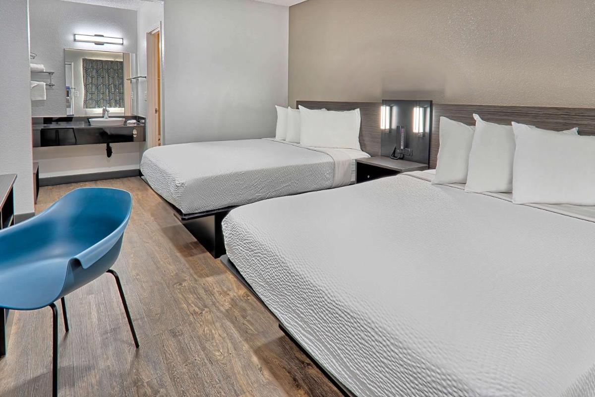 Motel 6-Lancaster CA - image 6