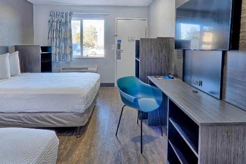 Motel 6-Lancaster CA - image 9