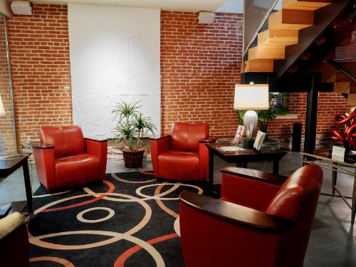 Lancaster Arts Hotel - image 17