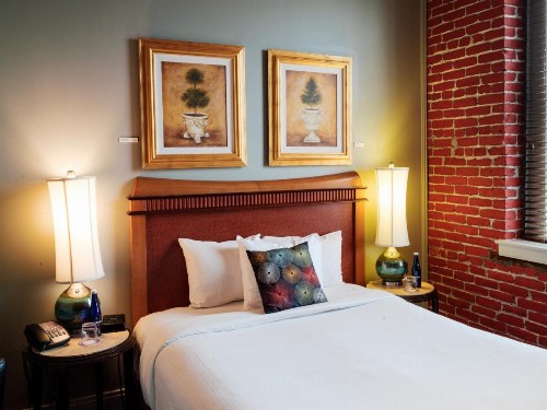 Lancaster Arts Hotel - image 21