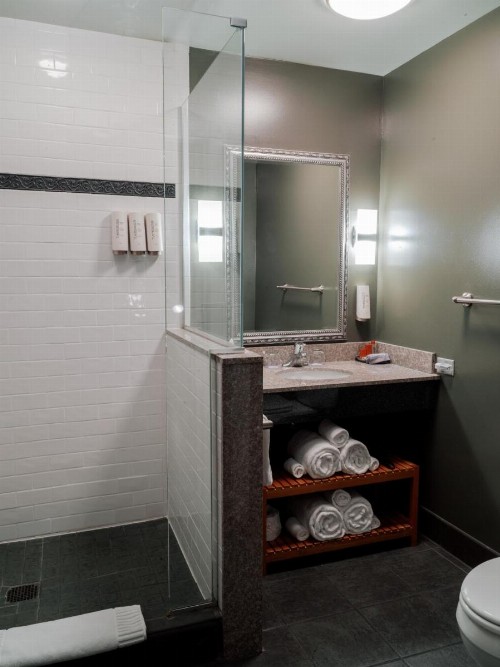 Lancaster Arts Hotel - image 22