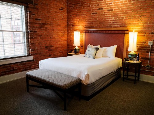 Lancaster Arts Hotel - image 41