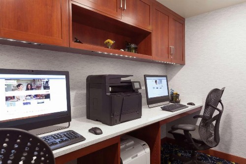 Hilton Garden Inn Lancaster - image 31