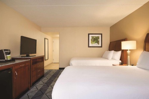 Hilton Garden Inn Lancaster - image 34