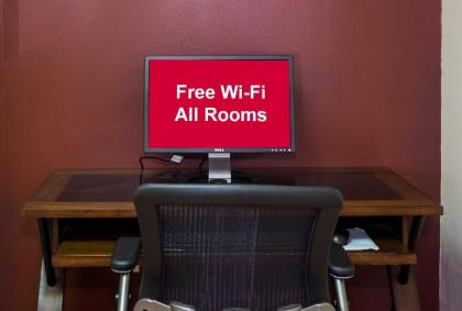 Red Roof Inn Lancaster - image 7
