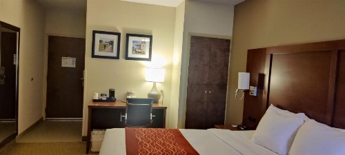 Comfort Inn Lancaster at Rockvale - image 21