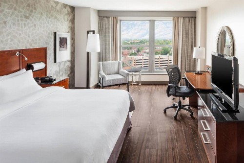 Lancaster Marriott at Penn Square - image 16