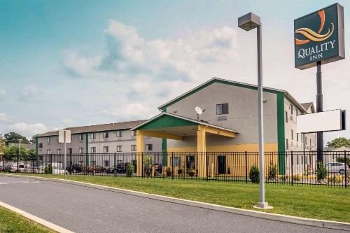 Quality Inn Lancaster - image 10