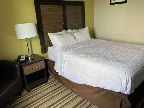 Quality Inn Lancaster - image 15
