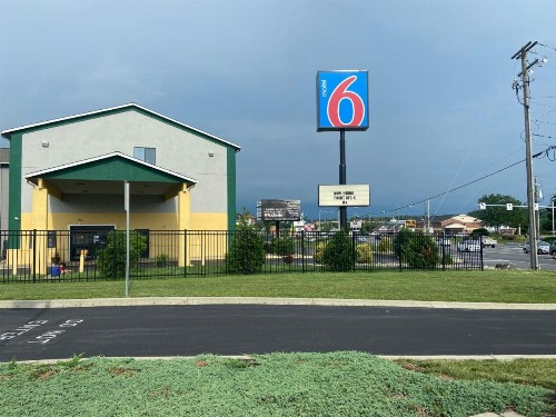 Quality Inn Lancaster - image 22