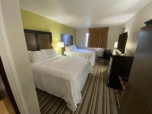 Quality Inn Lancaster - image 4